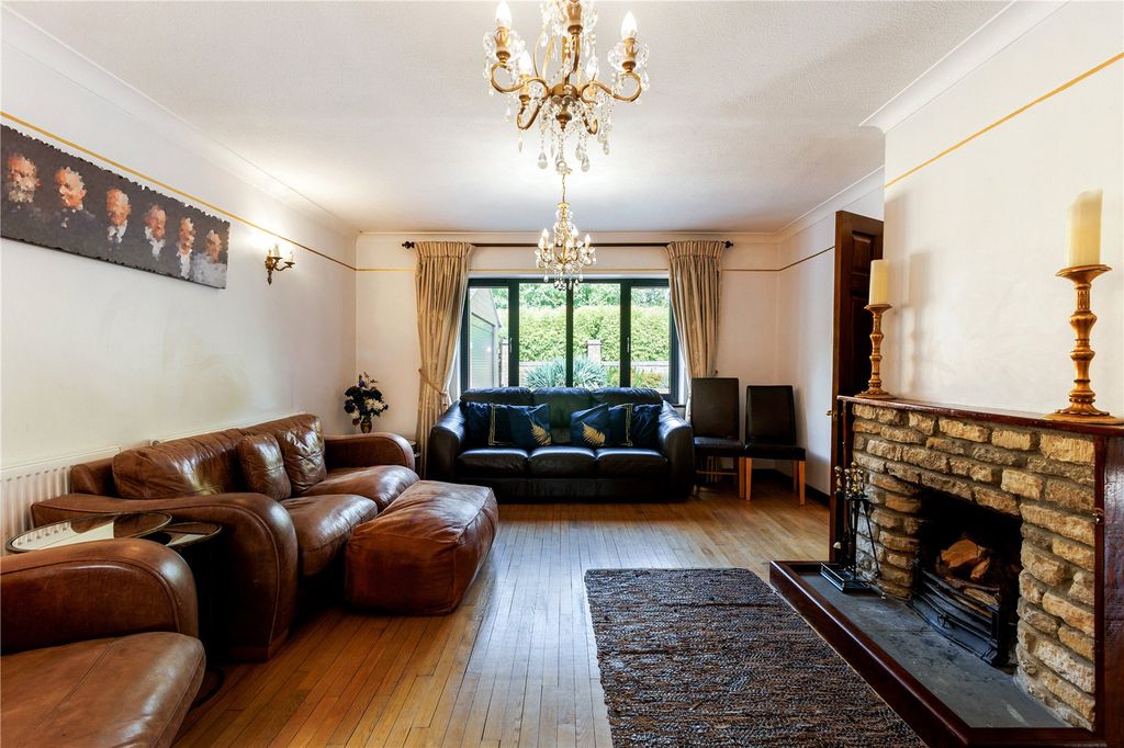Additional image 8 of 6 bed detached house for saleBrackley, Northamptonshire NN13