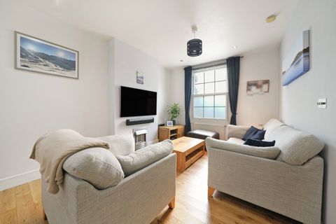 Camberwell New Road, Oval, London SE5