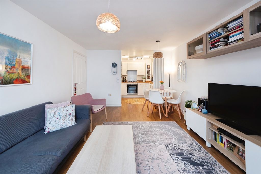 Additional image 5 of 2 bed flat for saleFoundry Drive, Buckingham MK18