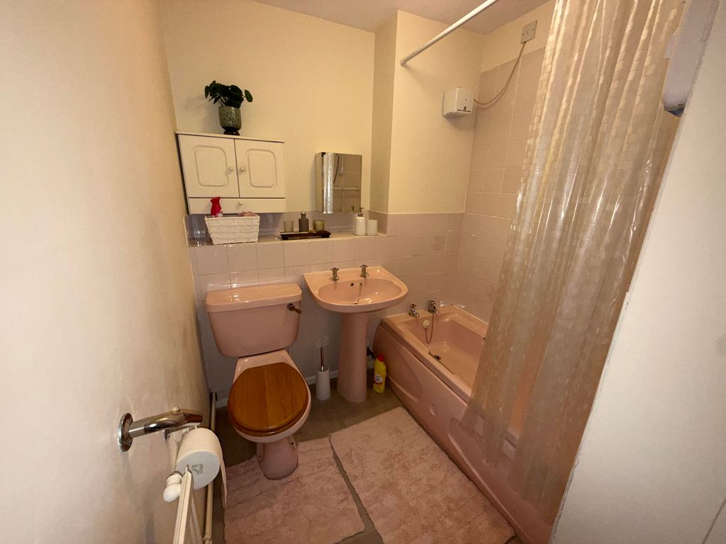 Additional image 8 of 2 bed flat for saleNorth Road, Aberystwyth SY23