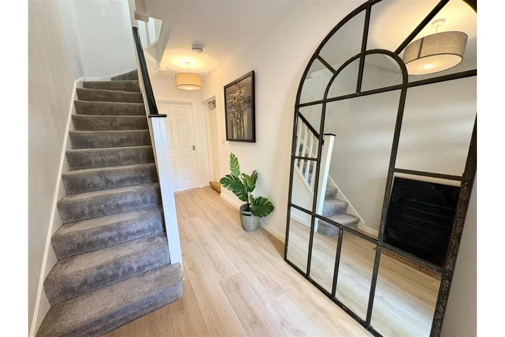 Additional image 2 of 4 bed terraced house for saleSunnybank Road, Brighouse HD6