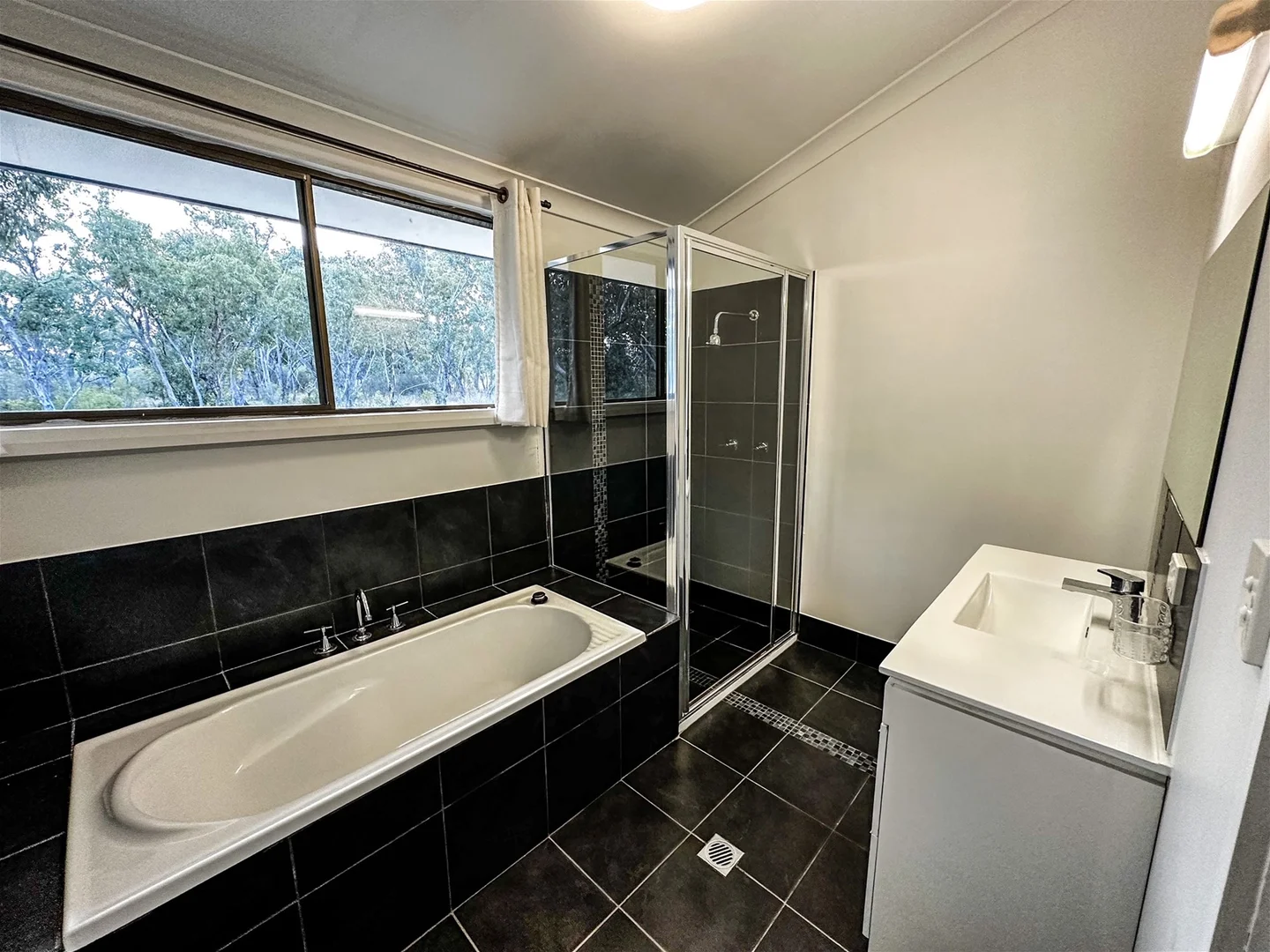 Additional image 3 of 161/Kerridges Road, Glen Aplin QLD 4381