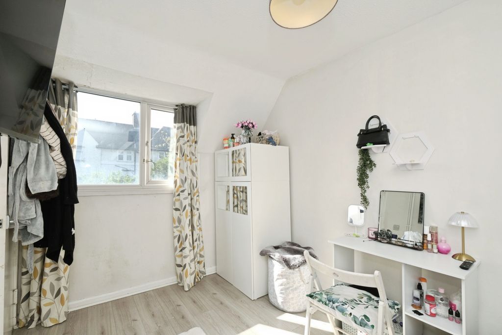 Additional image 15 of 3 bed terraced house for saleCostock Avenue, Nottingham NG5