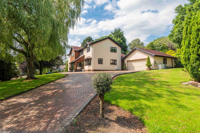 Additional image 44 of 4 bed detached house for sale10 Ravenswood Drive, Heaton, Bolton BL1