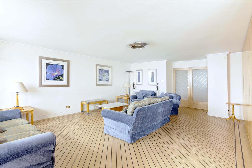 Additional image 4 of 2 bed flat for saleRussell Square, Brighton BN1