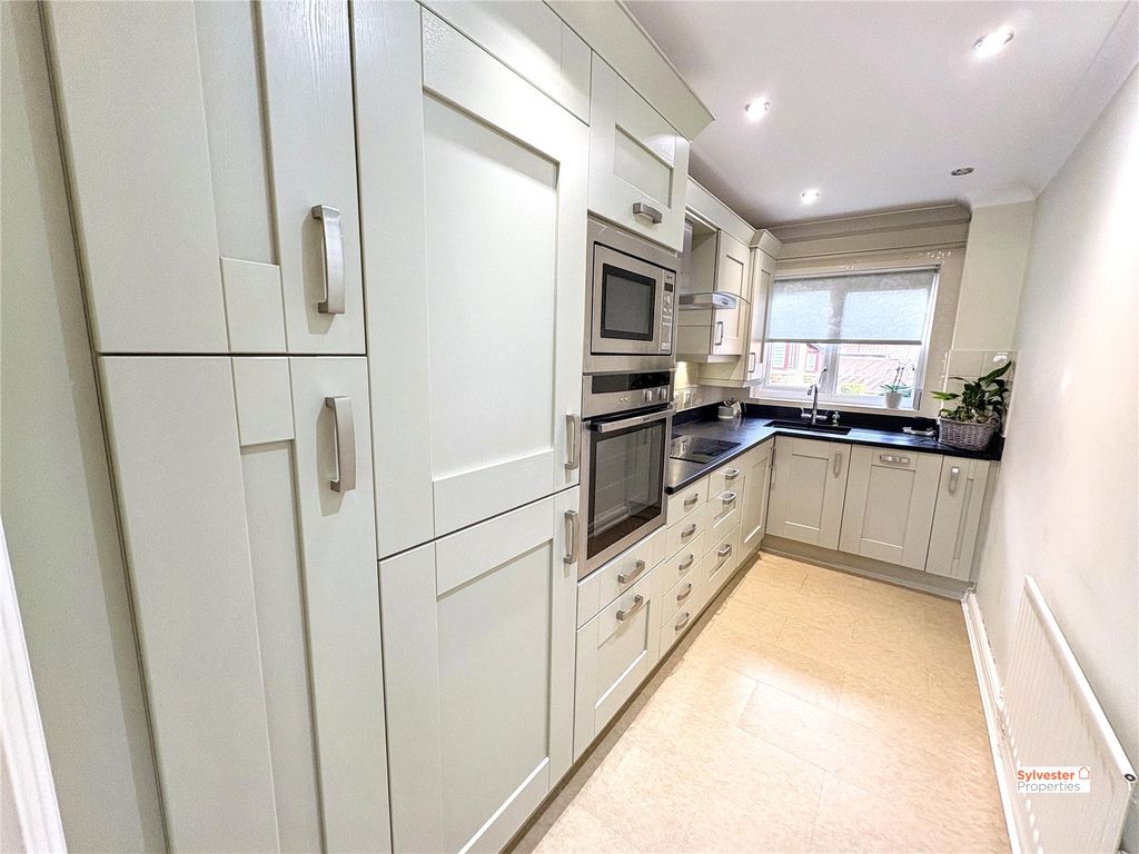 2 bed flat for saleCroft Court, Lanchester DH7 photo 5