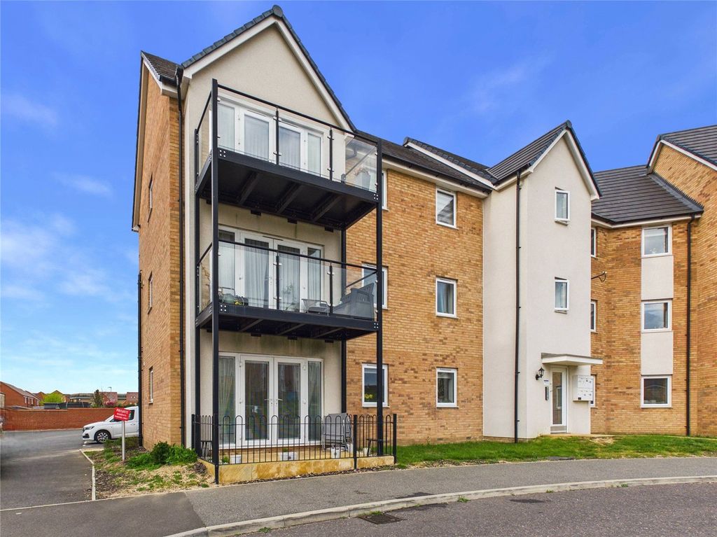 2 bed flat for saleWagtail Mews, Stanway, Colchester, Essex CO3