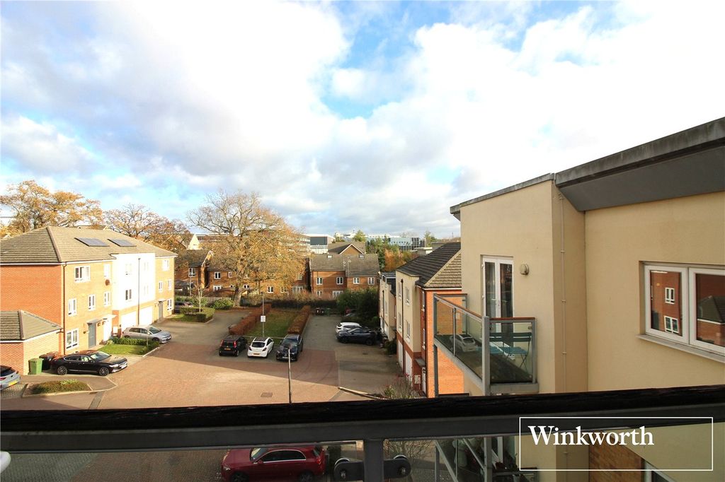 Additional image 8 of 2 bed flat for saleTodd Close, Borehamwood, Hertfordshire WD6