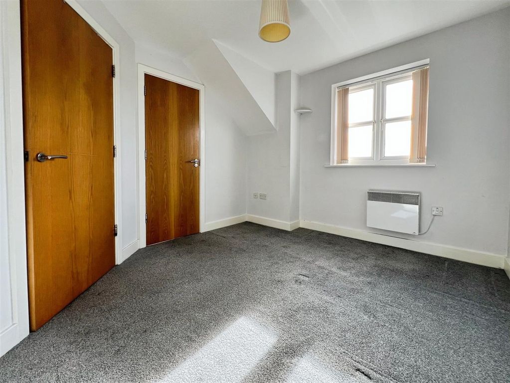 Additional image 7 of 2 bed flat for saleHarrogate Road, Bradford BD2