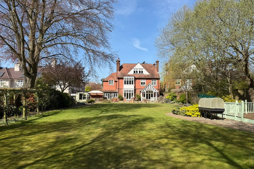 Additional image 2 of 6 bed detached house for salePark Farm Road, Bickley, Kent BR1