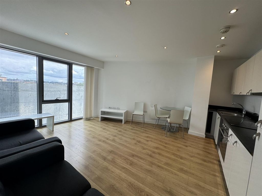 Additional image 8 of 2 bed flat for saleAlexandra Tower, Princes Parade, Liverpool L3