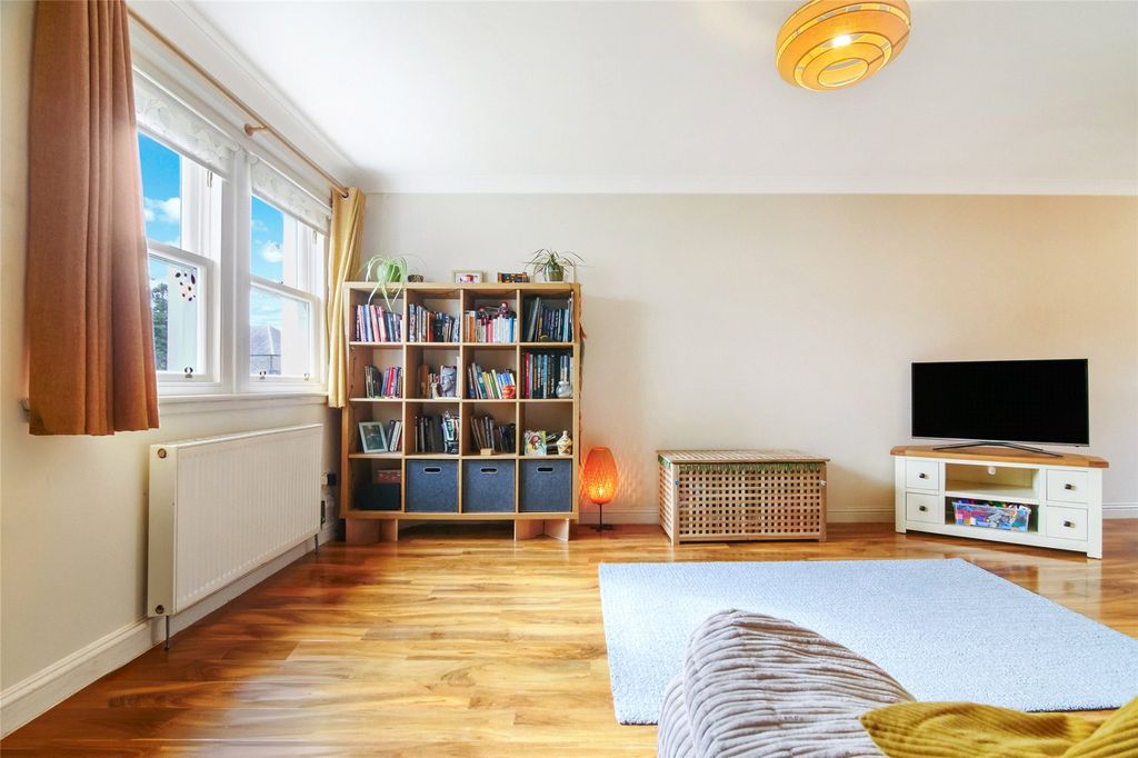 Additional image 2 of 3 bed terraced house for saleOld School Square, Kilbarchan PA10
