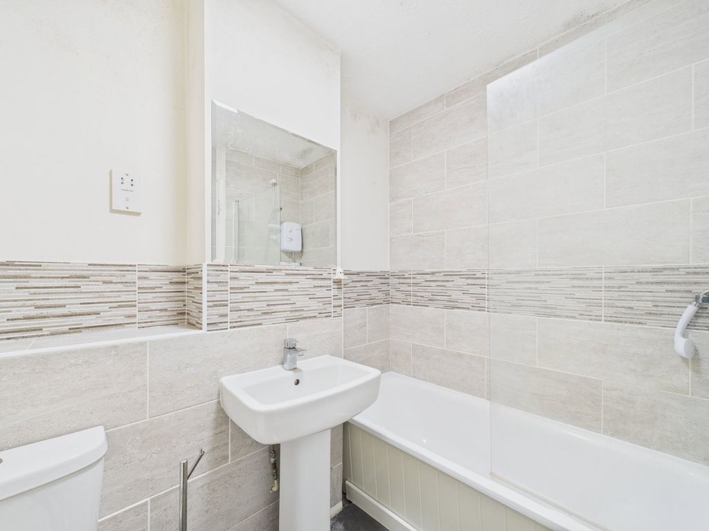Additional image 6 of 2 bed flat for saleSouth Street, Bishop's Stortford CM23