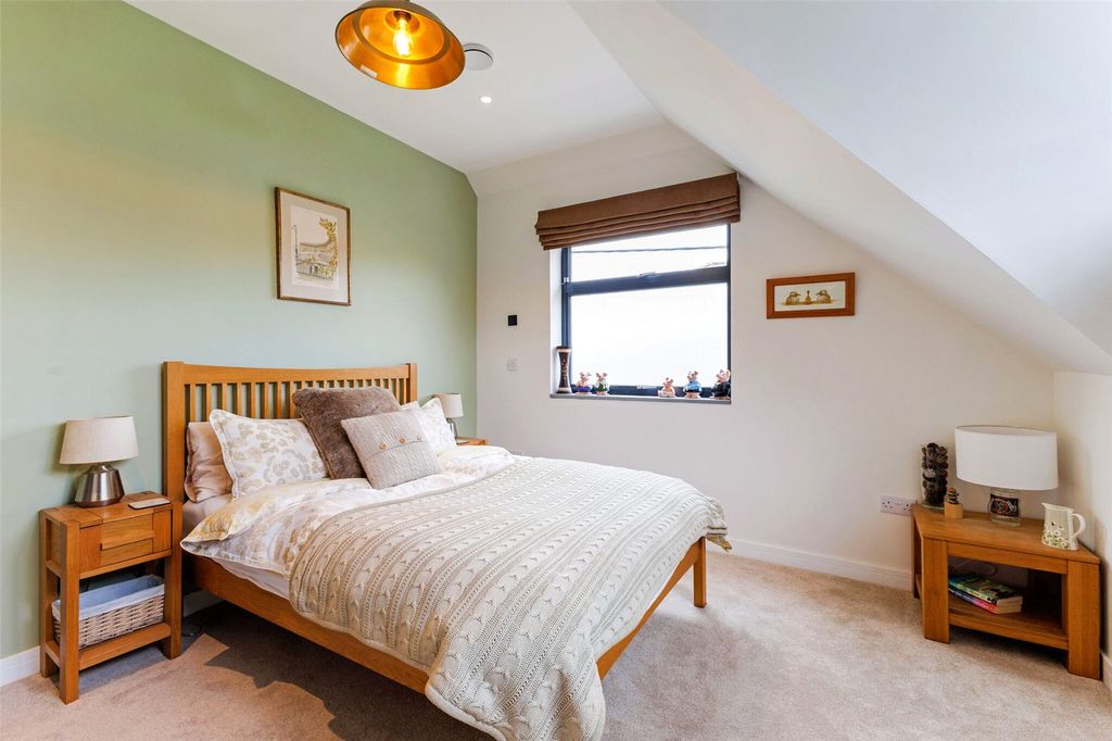 Additional image 26 of 5 bed detached house for saleKiln Lane, Winkfield, Windsor, Berkshire SL4