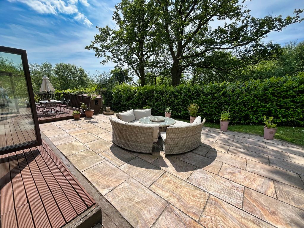 Additional image 26 of 4 bed detached house for saleThistledome, 25 Oakmead Road, Llanharan, Pontyclun CF72