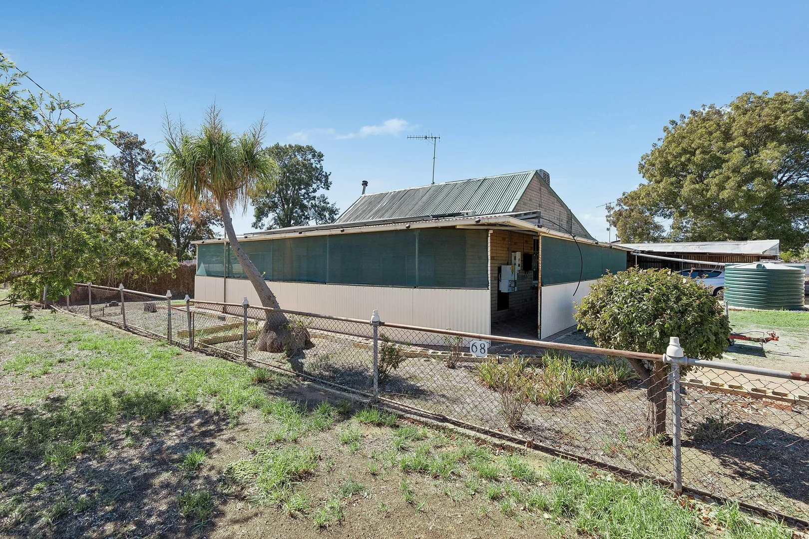 68-70 Conapaira Street, Whitton NSW 2705