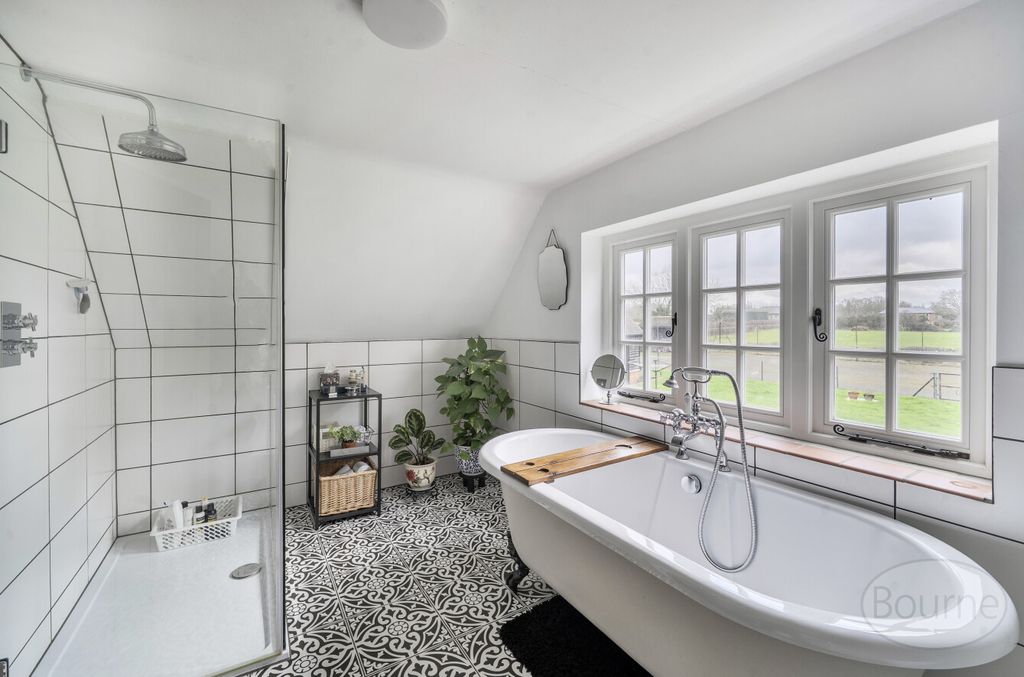 Additional image 7 of 4 bed detached house for saleGroomes Farm Lane, Frith End, Hampshire GU35
