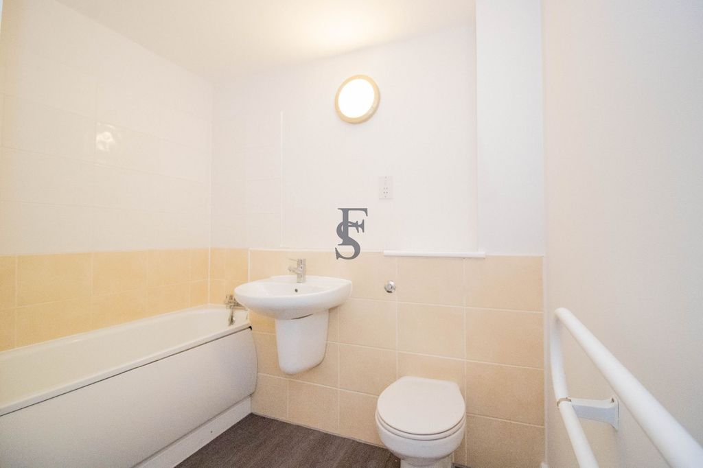 Additional image 11 of 2 bed flat for saleAlexandra House, Rutland Street, Leicester LE1