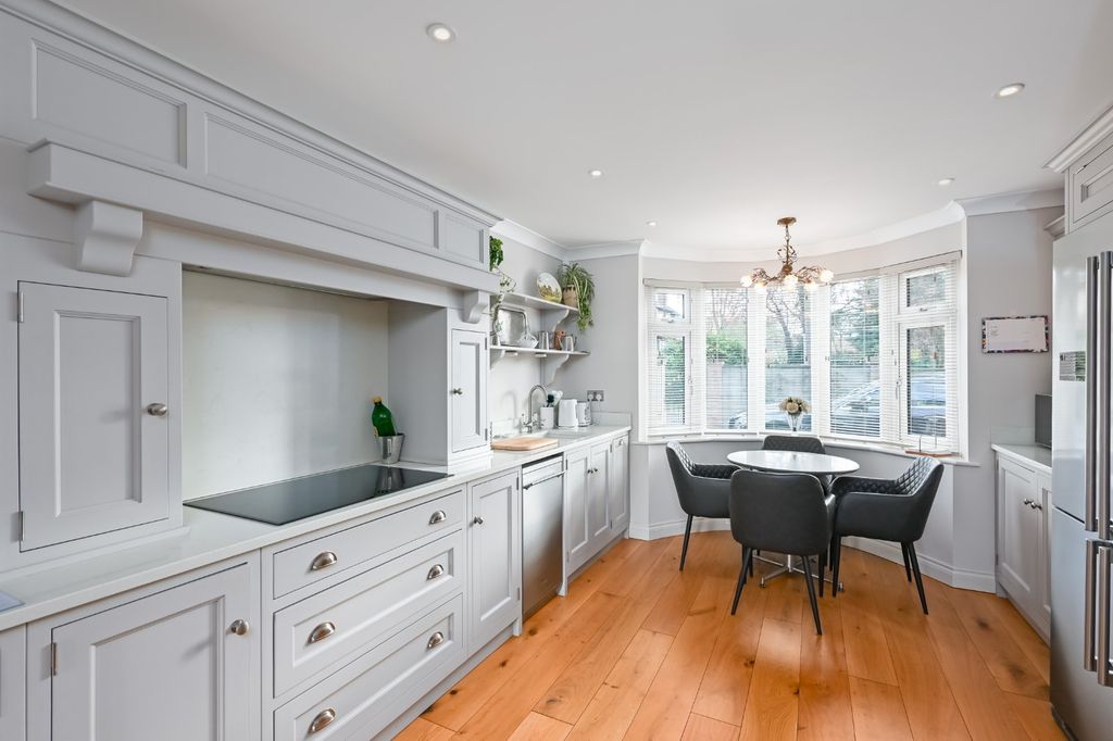 Additional image 8 of 4 bed detached house for saleThe Horseshoe, Tadcaster Road, York YO24