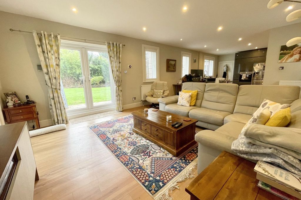 Additional image 10 of 6 bed detached house for saleTalbot Avenue, Talbot Woods, Bournemouth BH3