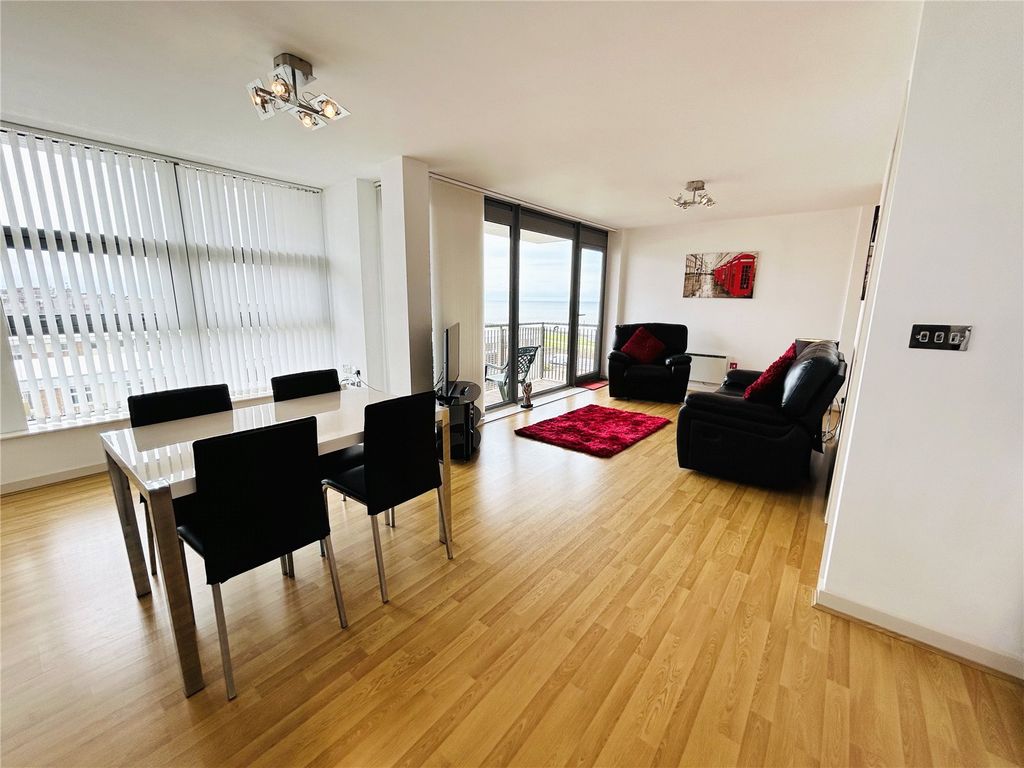 Additional image 11 of 2 bed flat for saleQueens Promenade, Bispham, Blackpool FY2