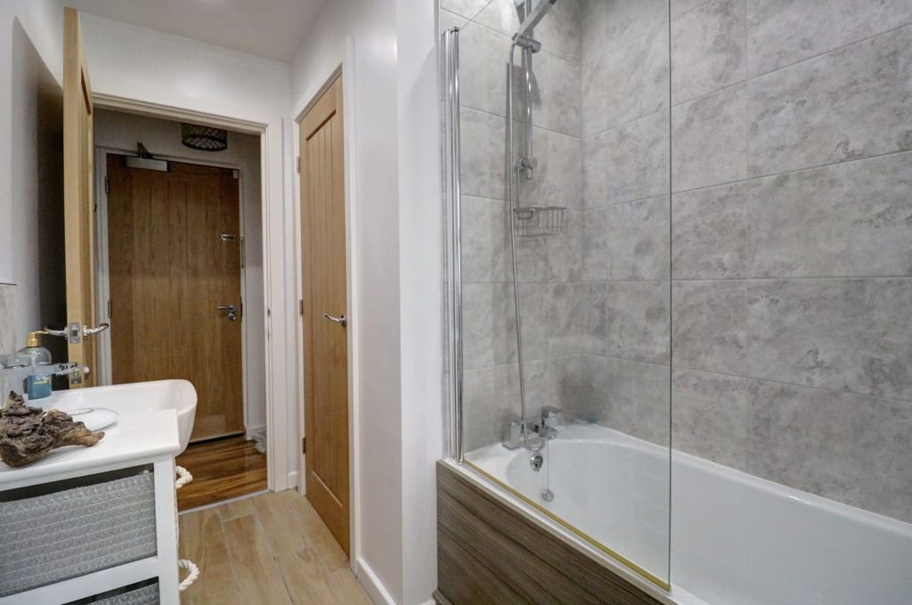 Additional image 17 of 2 bed flat for saleNew South Promenade, Blackpool FY4