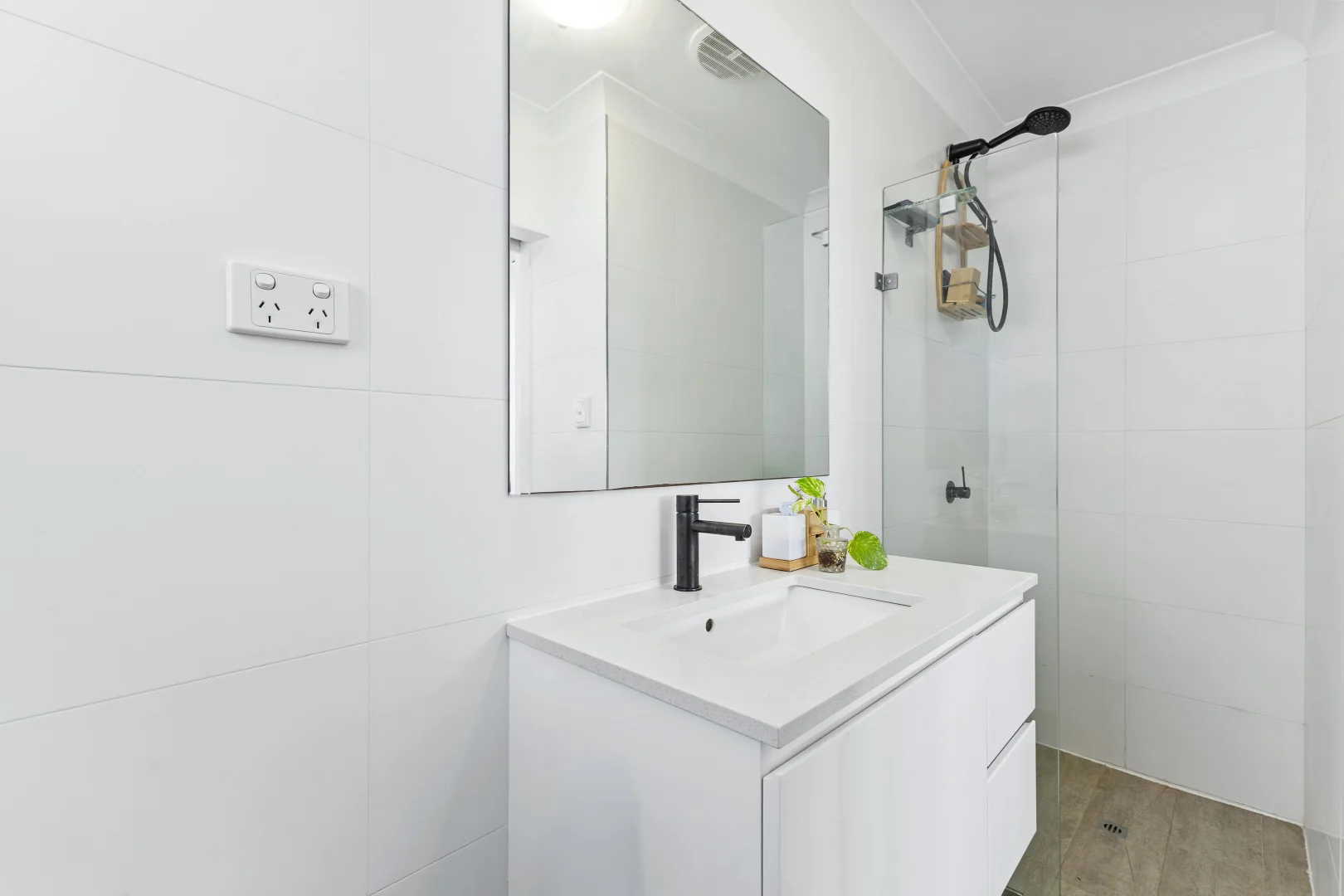 Additional image 9 of 4/666 Kingsford Smith Drive, Hamilton QLD 4007