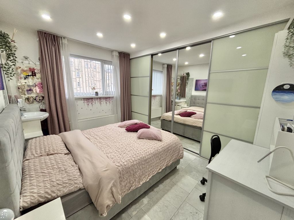 Additional image 29 of 5 bed detached house for saleClifton Drive, South Shore FY4