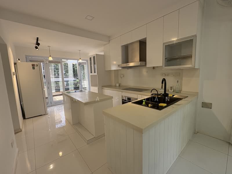 Parbury Avenue photo 3