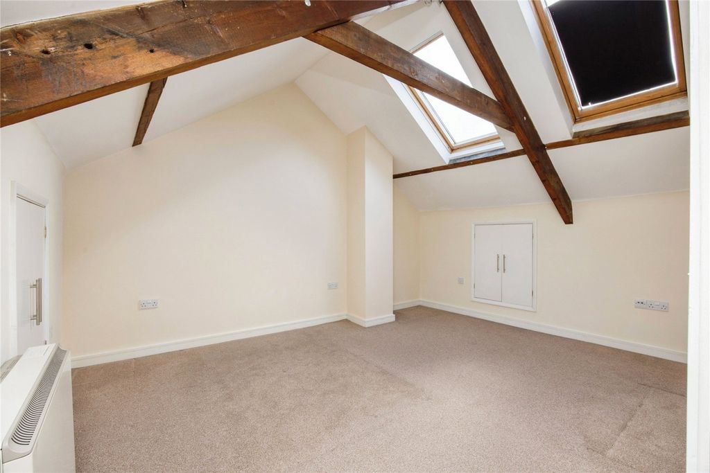 Additional image 6 of 2 bed flat for saleCrinnicks Hill, Bodmin, Cornwall PL31