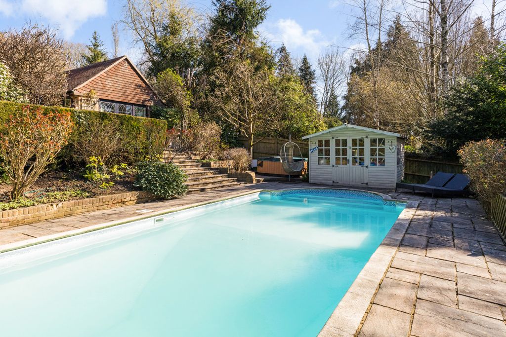 Additional image 14 of 5 bed detached house for saleBlind Lane, Bourne End SL8