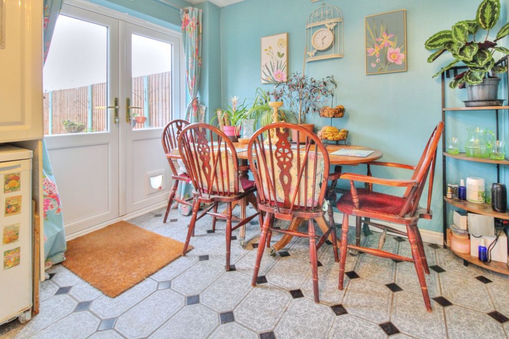 Additional image 8 of 3 bed semi-detached house for saleChurchill Way, Brackley NN13