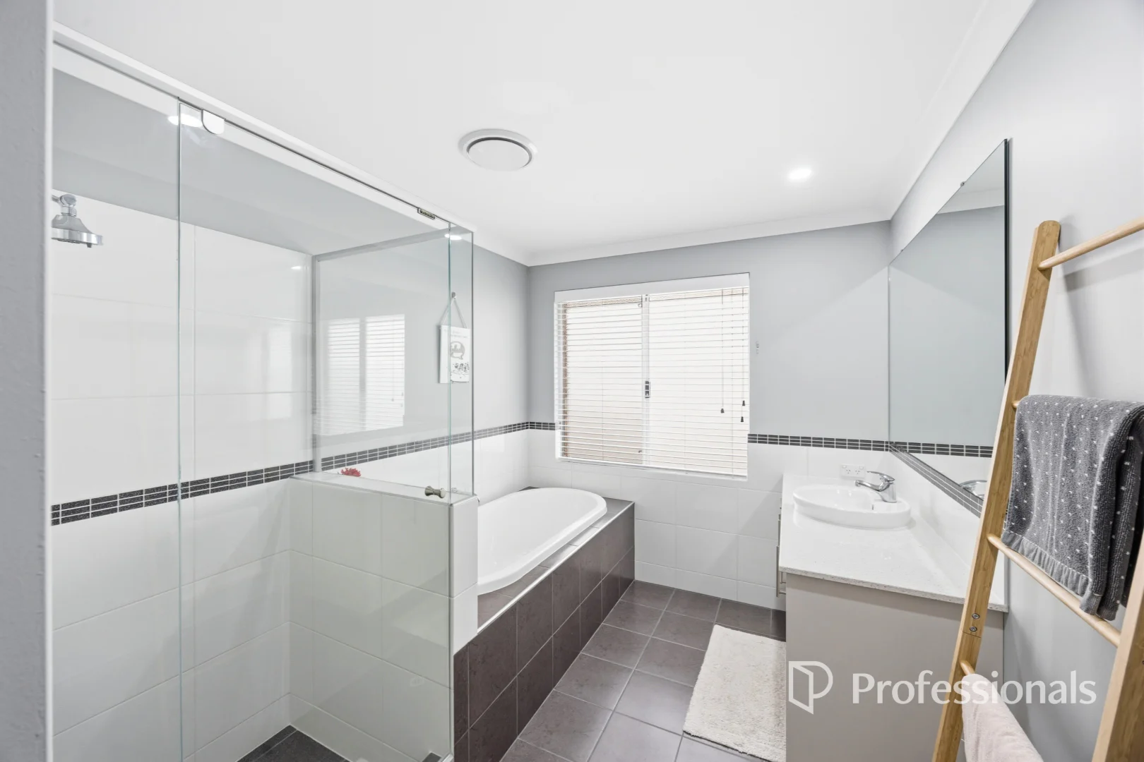 Additional image 18 of 7 Sykes Avenue, Burekup WA 6227