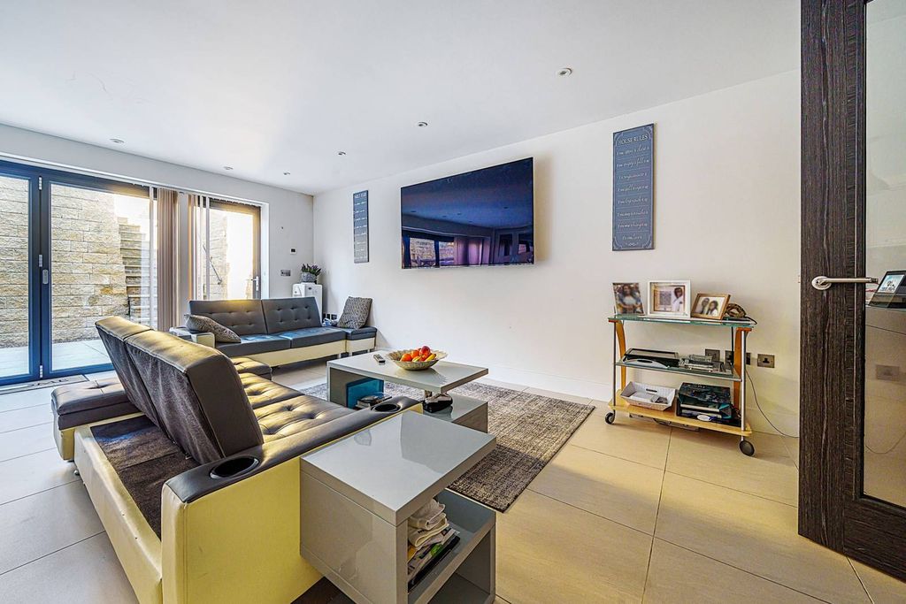 Additional image 6 of 5 bed detached house for saleWoodlands Road, Bromley BR1