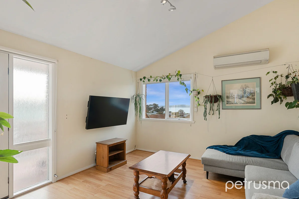 Additional image 8 of 10/180 Roslyn Avenue, Blackmans Bay TAS 7052