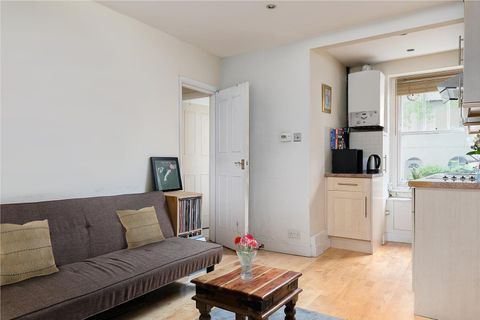 Chiswick Road, London W4