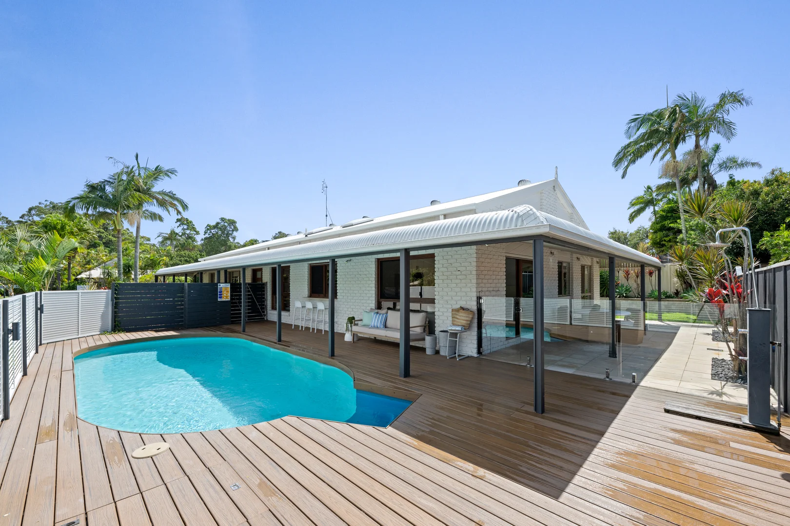 52 Poinsettia Avenue, Mooloolaba QLD 4557