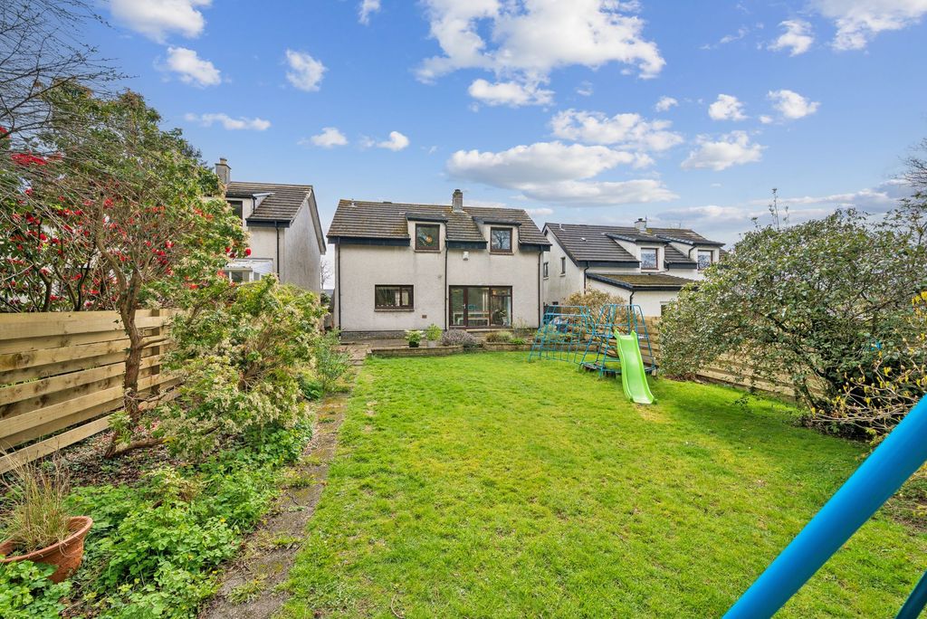 Additional image 3 of 4 bed detached house for sale29 Dalmore Crescent, Helensburgh G84