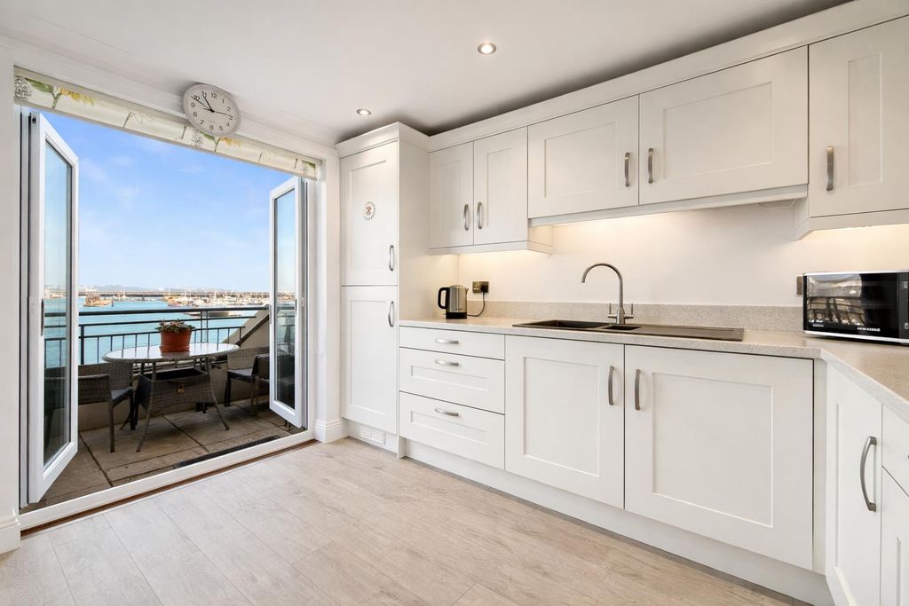 Additional image 4 of 3 bed flat for saleMoorings Reach, Brixham TQ5