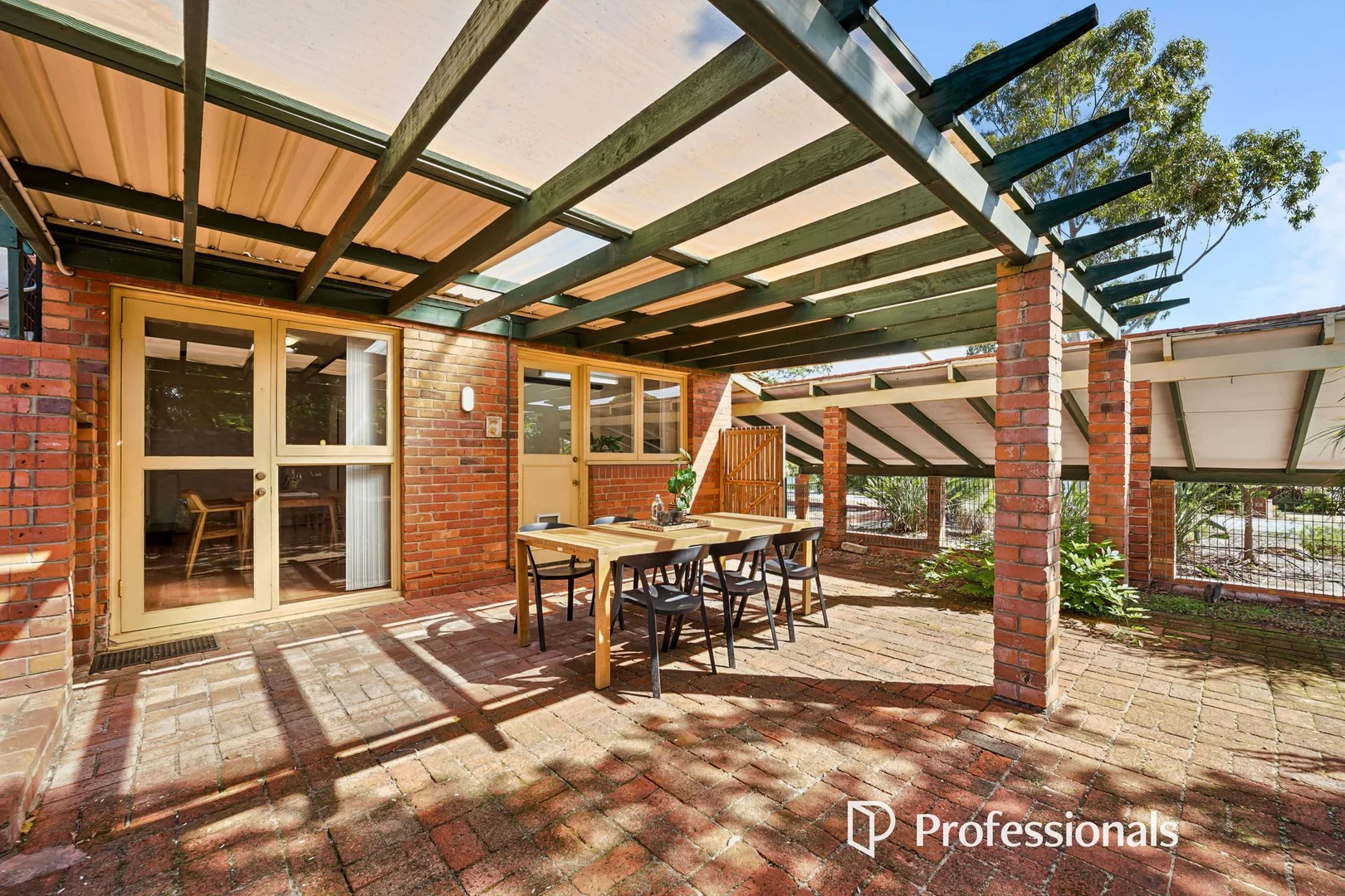 Additional image 16 of 2 Hart Street, Lesmurdie WA 6076