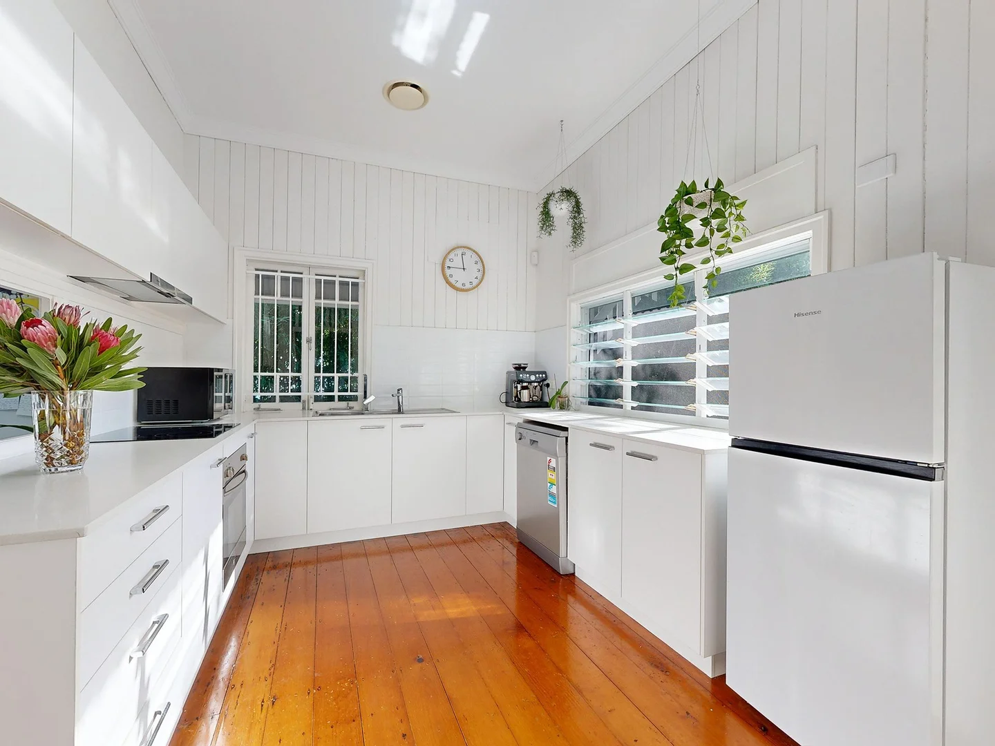 59 Lugg St, Bardon QLD 4065 photo 4