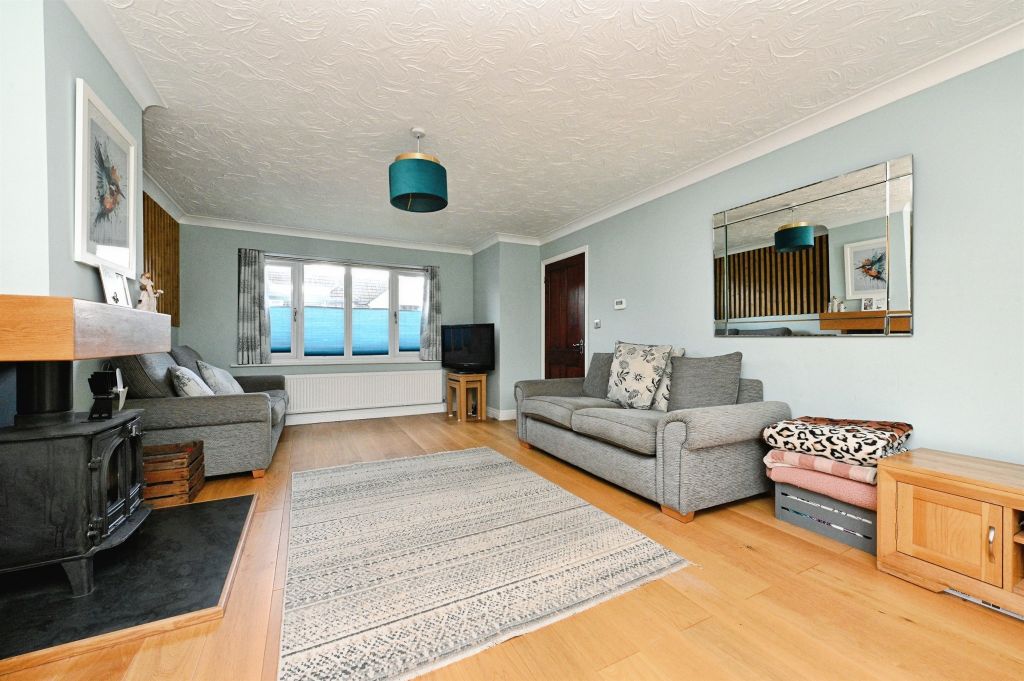 Additional image 3 of 4 bed detached house for saleRobert Linge Crescent, Brandon IP27