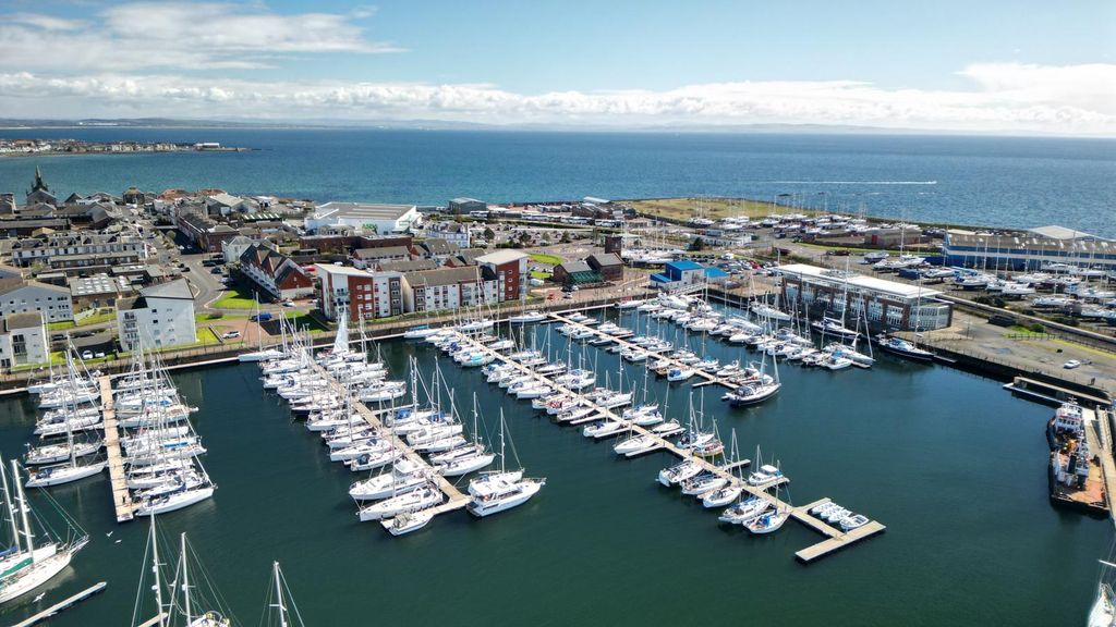Additional image 2 of 4 bed flat for saleMariners View, Ardrossan KA22