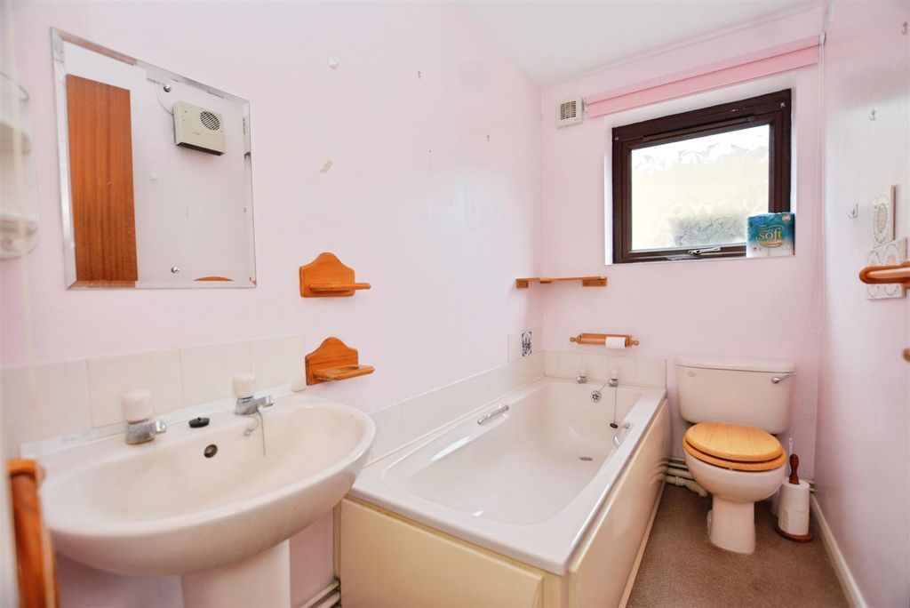 Additional image 9 of 1 bed flat for salePotts Lane, Crowle, Scunthorpe DN17