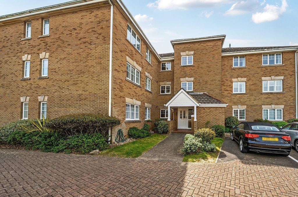 Additional image 18 of 2 bed flat for saleThompson Road, Bognor Regis PO22