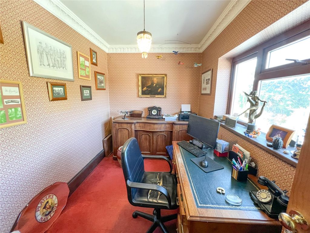 Additional image 9 of 6 bed semi-detached house for saleSalisbury Crescent, Blandford Forum, Dorset DT11