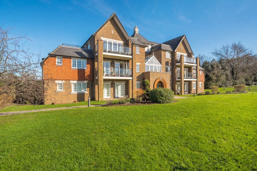 Additional image 18 of 3 bed flat for saleWest Common Road, Bromley, Kent BR2