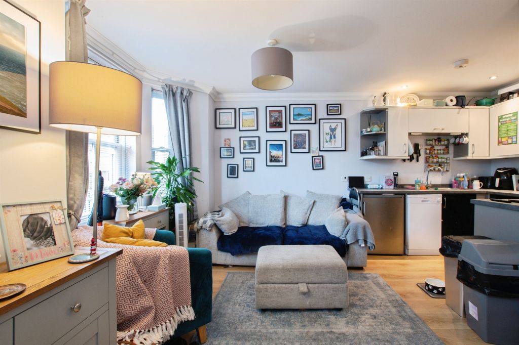 Additional image 6 of 2 bed flat for saleSalisbury Road, Blandford Forum DT11