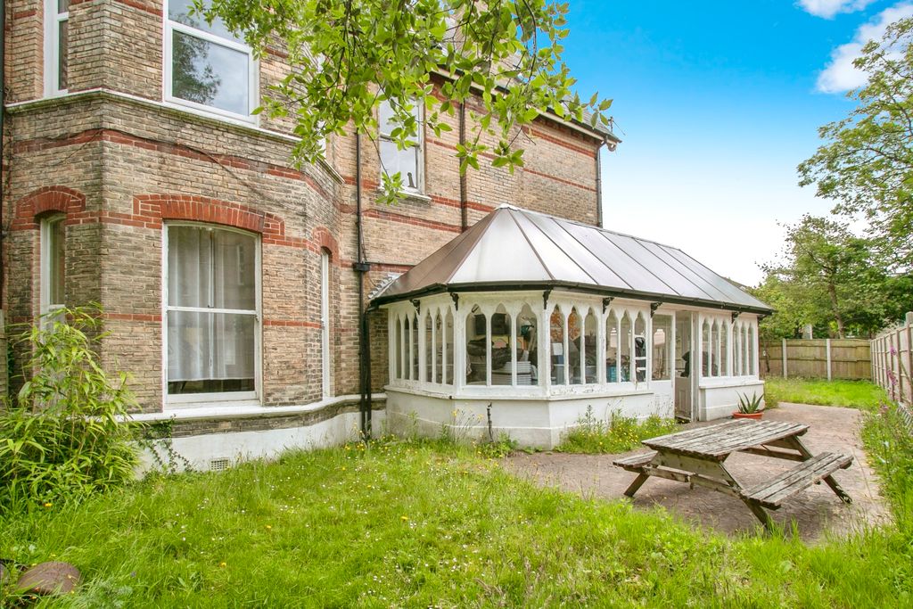 3 bed flat for saleWimborne Road, Bournemouth, Dorset BH2