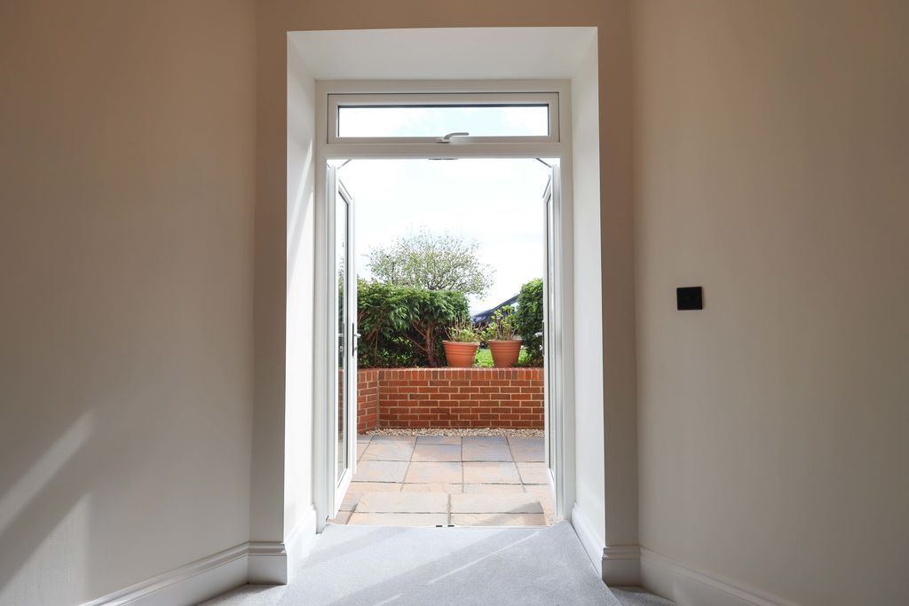 Additional image 7 of 2 bed flat for salePrinces Road, Clevedon BS21